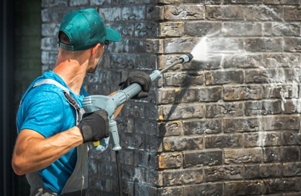 Brick Wall Washing in Greenville