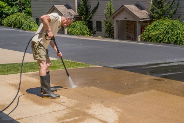 Concrete Pressure Cleaning in Greenville