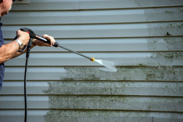 Vinyl Siding Power Washing Service