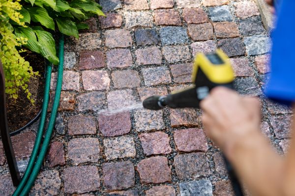 Paver Sidewalk Cleaning Service