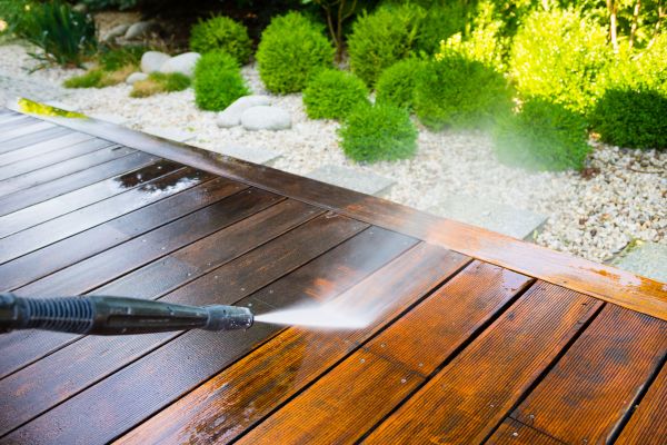 Deck Cleaning in Greenville